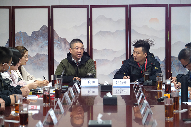 1634786334891886.jpg 【整理】泗水機床附件行業(yè)協(xié)會來訪照片L1020褚少青 (27).jpg